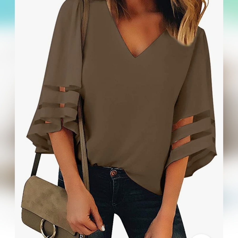W's flowy shirt